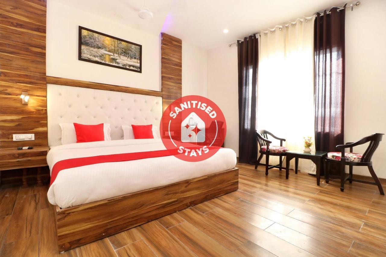 Hotel D Plaza Zirakpur Kültér fotó