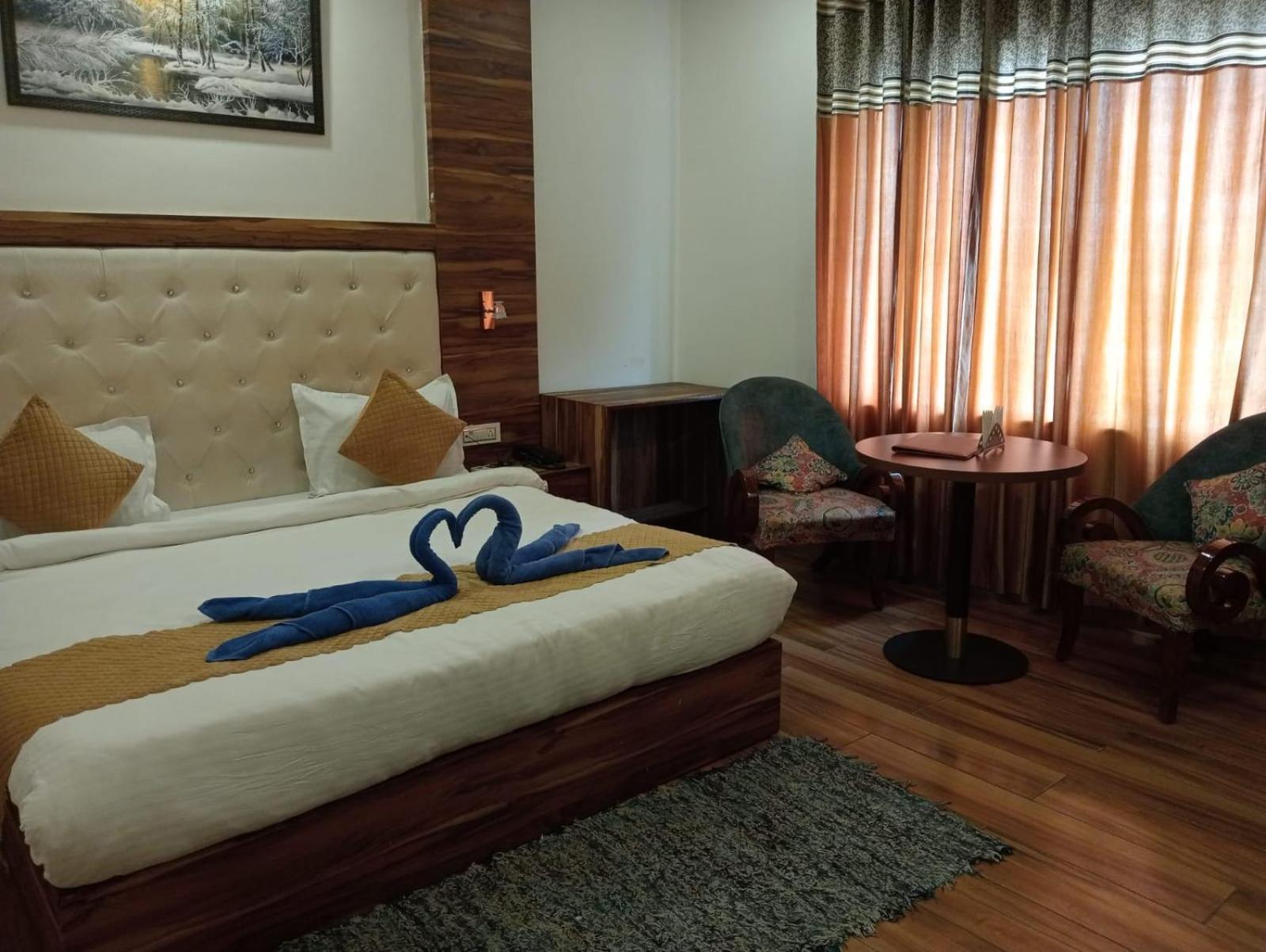 Hotel D Plaza Zirakpur Kültér fotó