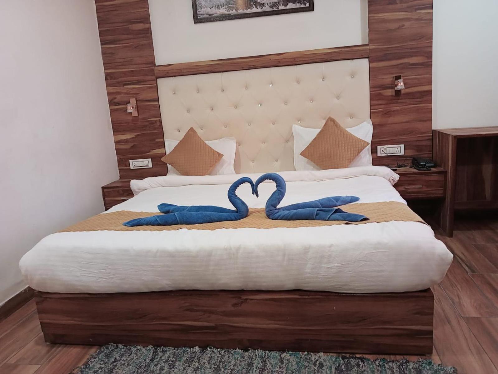 Hotel D Plaza Zirakpur Kültér fotó