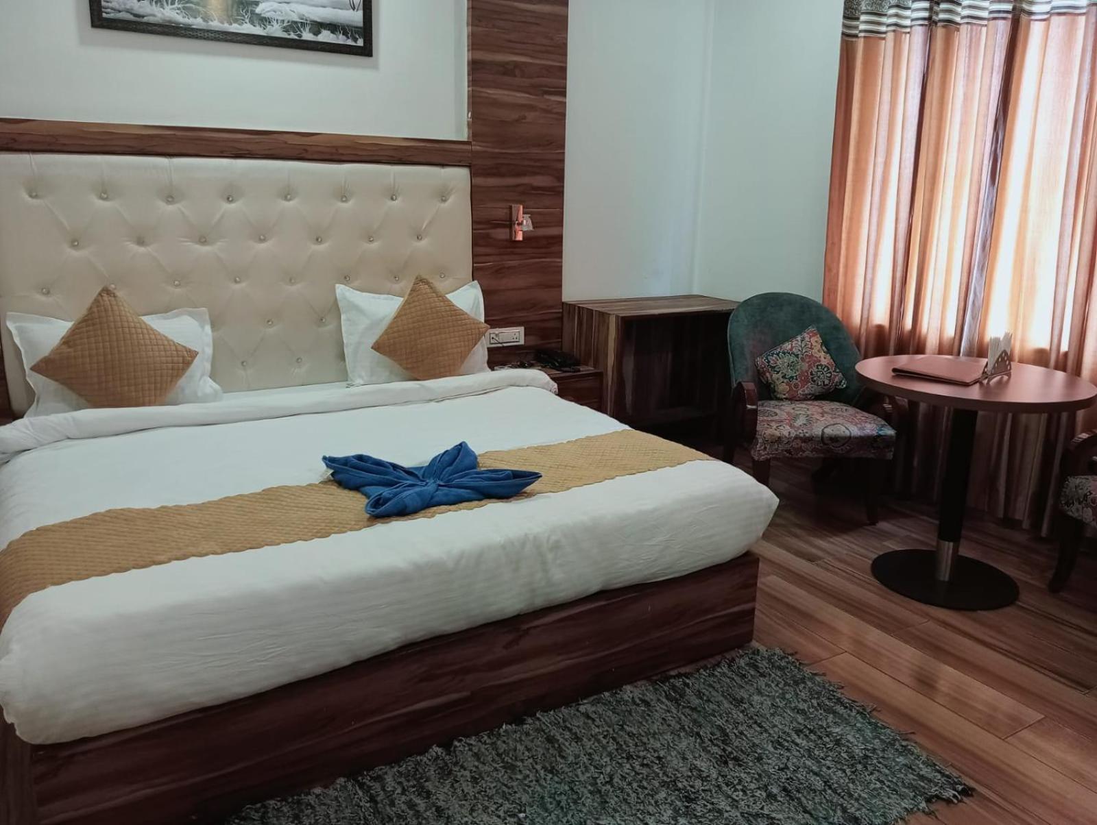 Hotel D Plaza Zirakpur Kültér fotó