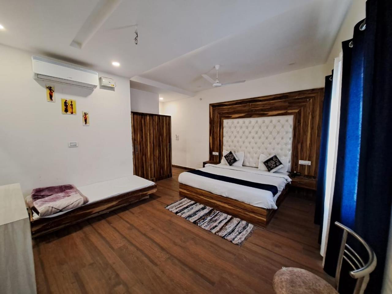 Hotel D Plaza Zirakpur Kültér fotó